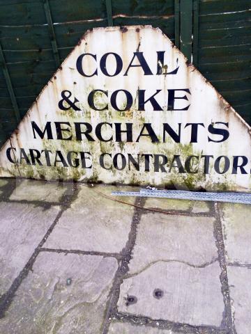 			UNDER OFFER, 2 Bedroom, 1 bath, 1 reception Apartment			 Southampton Way , Burgess Park 